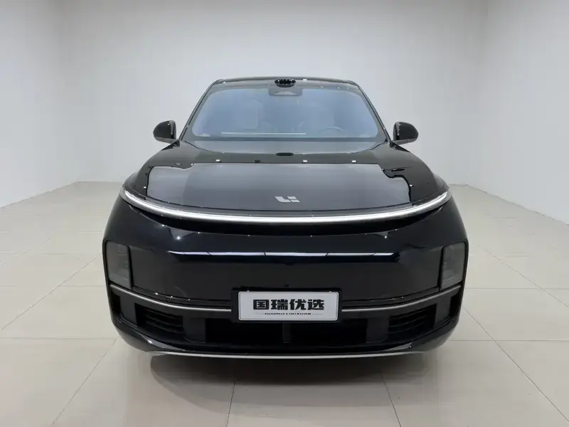 2025 Li Auto (Lixiang) L9 с пробегом 21 000 км