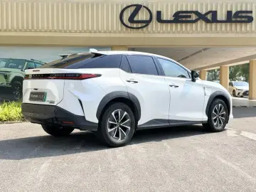 2023 Lexus RZ с пробегом 19 000 км