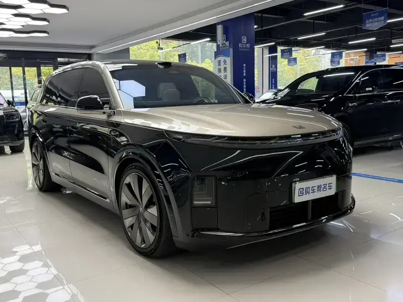 2026 Li Auto (Lixiang) L9 с пробегом 11 000 км