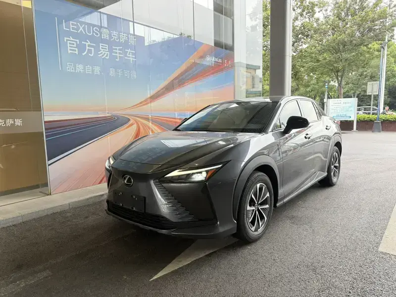 2023 Lexus RZ с пробегом 24 000 км