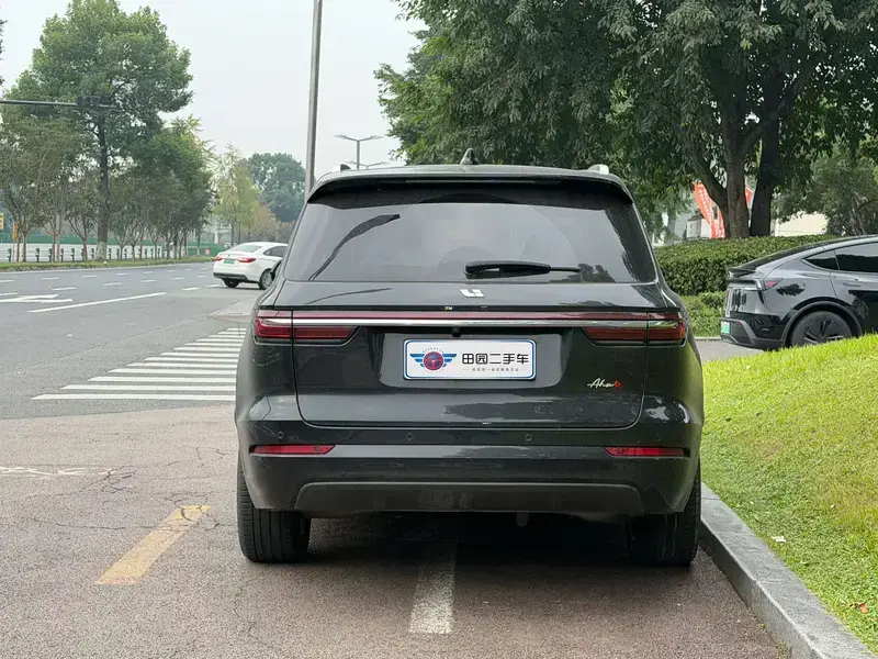 2021 Li Auto (Lixiang) One с пробегом 99 000 км