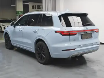 2021 Li Auto (Lixiang) One с пробегом 120 000 км