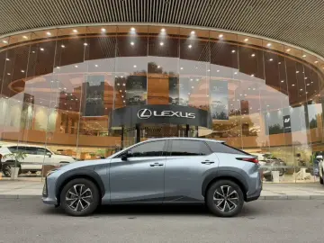 2023 Lexus RZ с пробегом 53 000 км