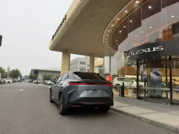 2023 Lexus RZ с пробегом 53 000 км