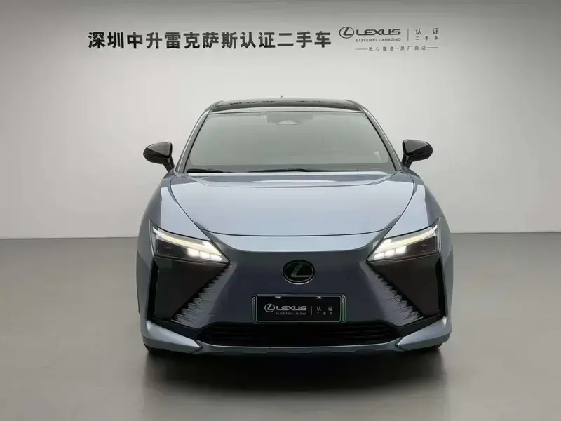 2023 Lexus RZ с пробегом 53 000 км