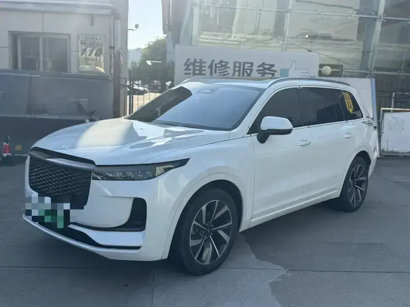 2021 Li Auto (Lixiang) One с пробегом 105 600 км