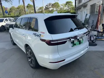 2021 Li Auto (Lixiang) One с пробегом 105 600 км