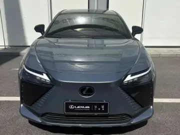 2023 Lexus RZ с пробегом 16 000 км