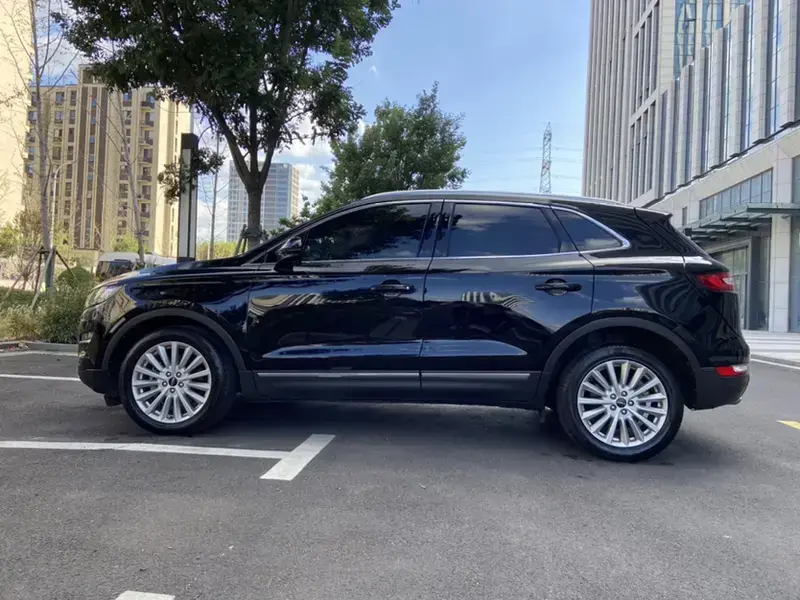 2019 Lincoln MKC с пробегом 92 400 км