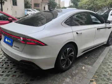 2022 Lincoln Z с пробегом 62 000 км