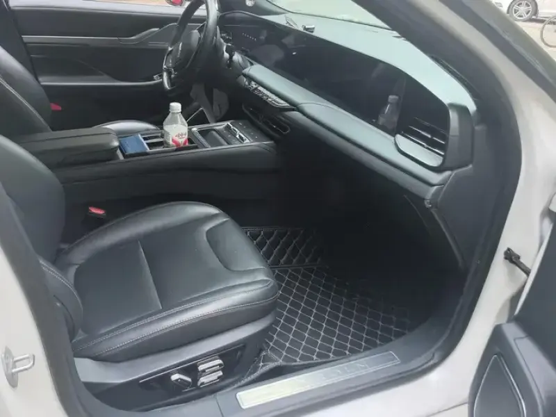 2022 Lincoln Z с пробегом 62 000 км