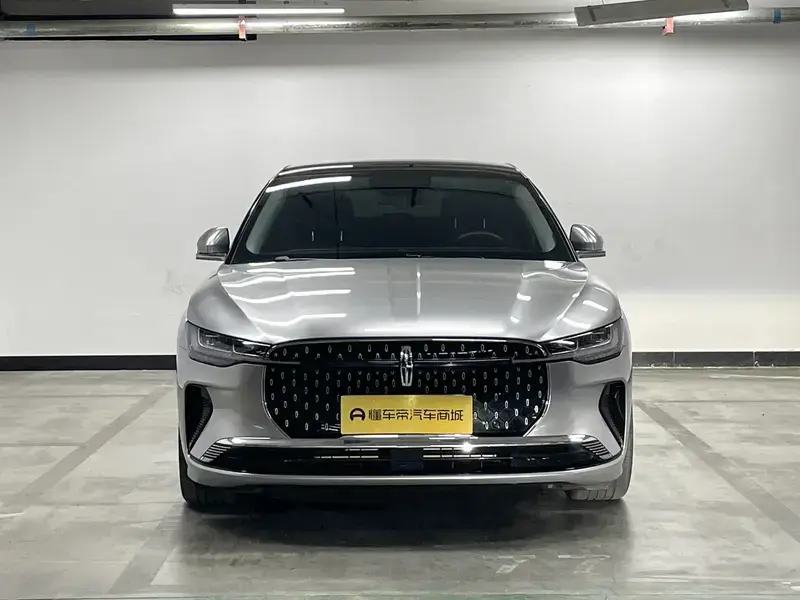 2025 Lincoln Z с пробегом 33 400 км