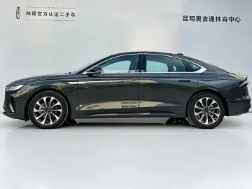 2025 Lincoln Z с пробегом 2 000 км
