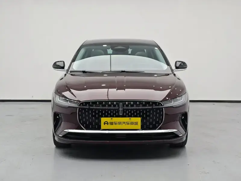 2022 Lincoln Z с пробегом 28 000 км