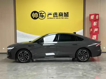 2022 Lincoln Z с пробегом 26 600 км