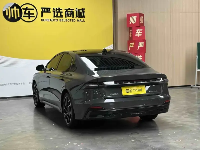 2022 Lincoln Z с пробегом 26 600 км