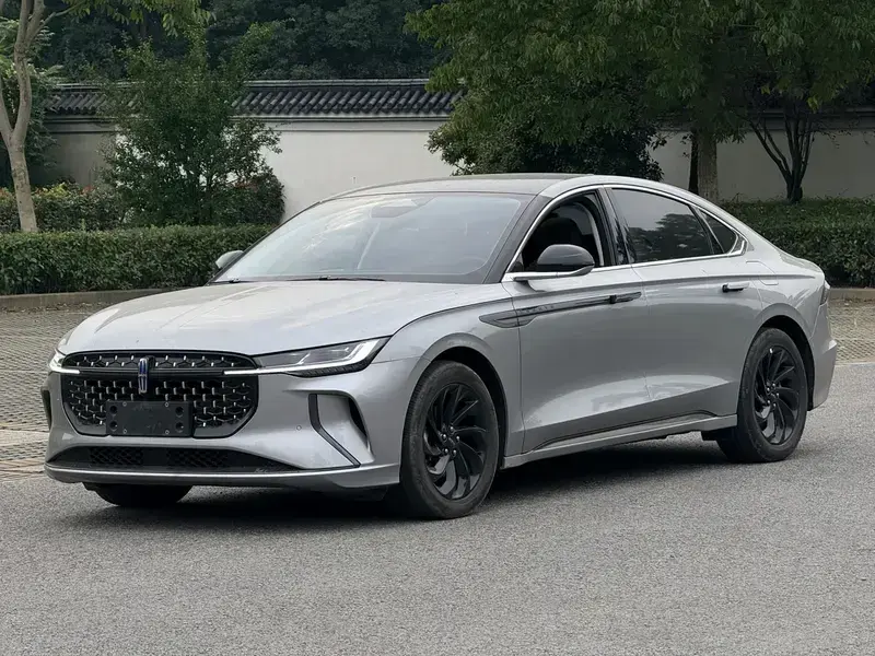2024 Lincoln Z с пробегом 19 000 км