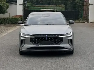 2024 Lincoln Z с пробегом 19 000 км
