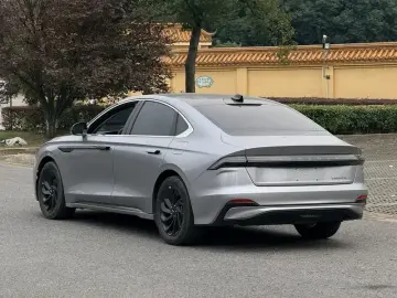 2024 Lincoln Z с пробегом 19 000 км