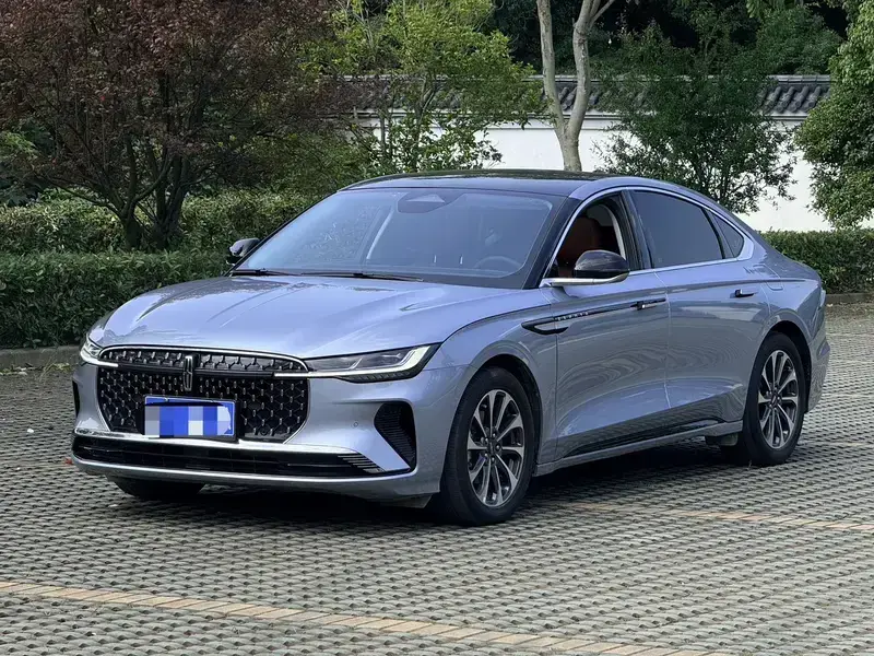 2024 Lincoln Z с пробегом 12 000 км