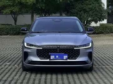 2024 Lincoln Z с пробегом 12 000 км
