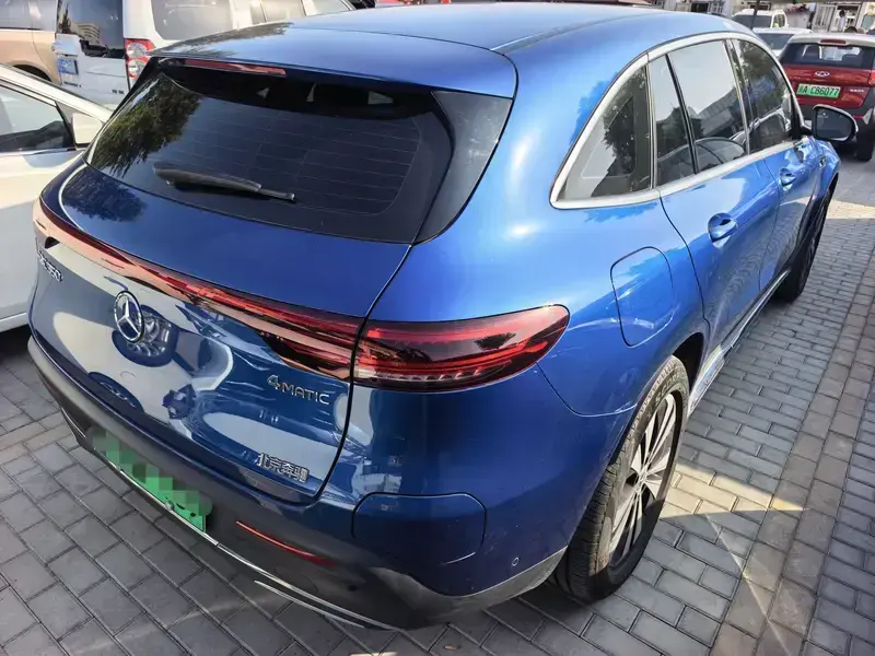 2020 Mercedes-Benz EQC с пробегом 29 000 км