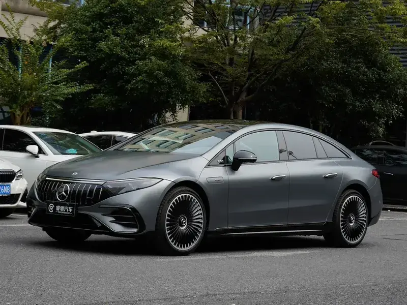 2023 Mercedes-Benz EQS AMG с пробегом 4 000 км