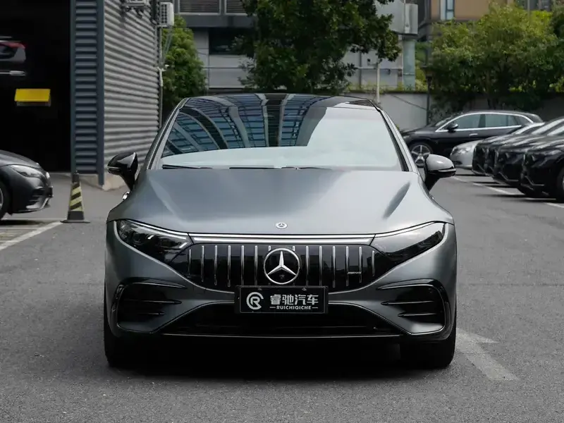 2023 Mercedes-Benz EQS AMG с пробегом 4 000 км