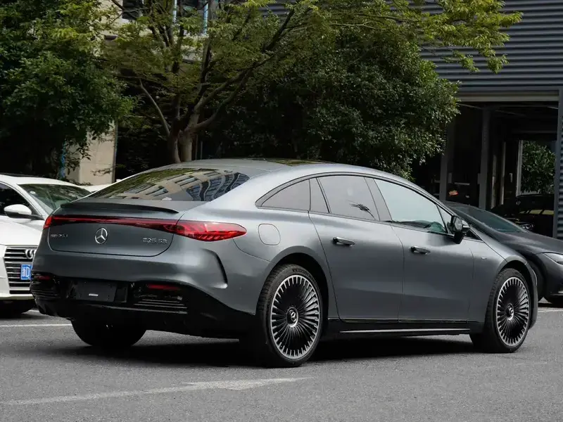 2023 Mercedes-Benz EQS AMG с пробегом 4 000 км