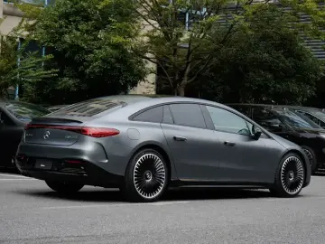 2023 Mercedes-Benz EQS AMG с пробегом 7 000 км