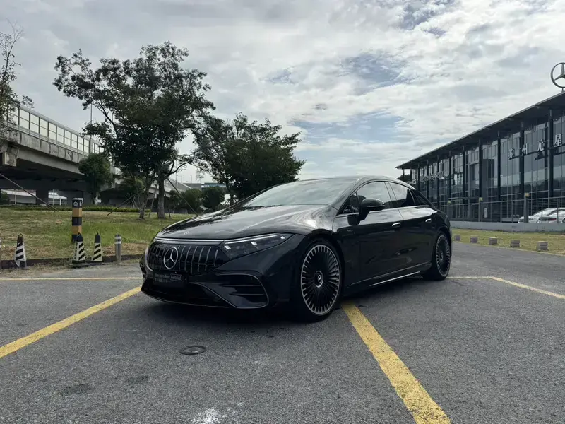 2023 Mercedes-Benz EQS AMG с пробегом 7 000 км