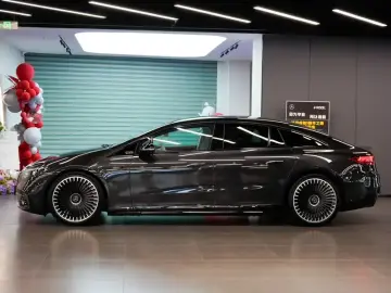 2022 Mercedes-Benz EQS AMG с пробегом 13 000 км