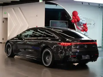 2022 Mercedes-Benz EQS AMG с пробегом 13 000 км