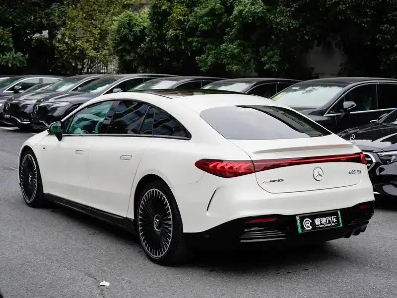 2023 Mercedes-Benz EQS AMG с пробегом 12 000 км