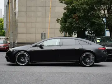 2022 Mercedes-Benz EQS AMG с пробегом 21 000 км
