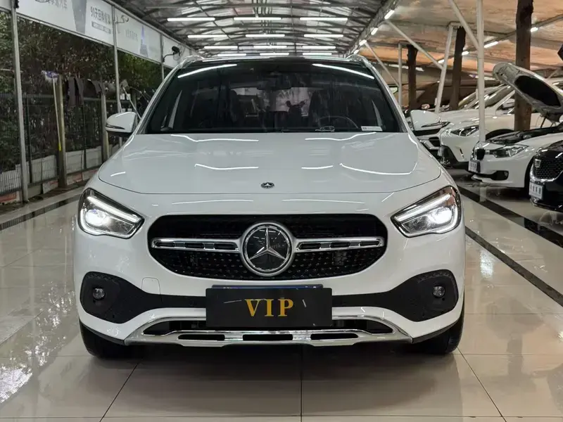 2023 Mercedes-Benz GLA с пробегом 36 000 км
