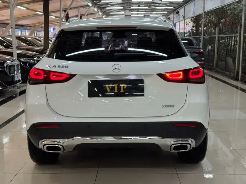 2023 Mercedes-Benz GLA с пробегом 36 000 км