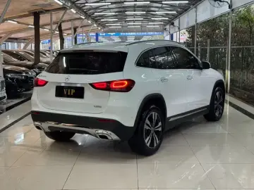 2023 Mercedes-Benz GLA с пробегом 36 000 км