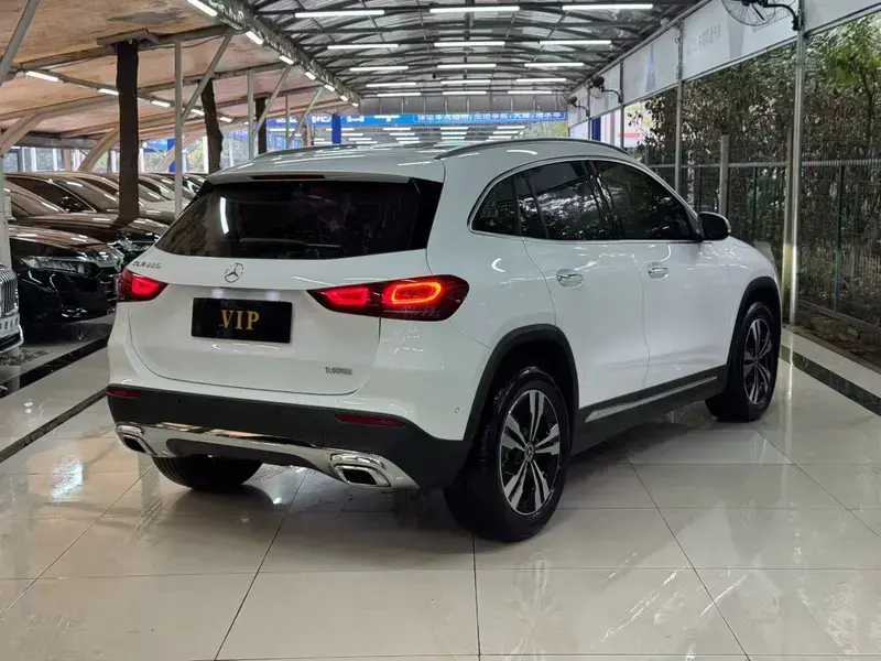 2023 Mercedes-Benz GLA с пробегом 36 000 км