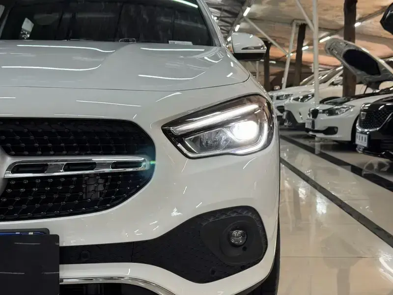 2023 Mercedes-Benz GLA с пробегом 36 000 км