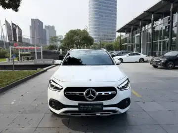 2023 Mercedes-Benz GLA с пробегом 32 000 км