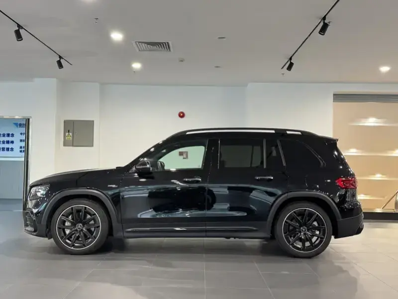 2024 Mercedes-Benz GLB AMG с пробегом 5 000 км