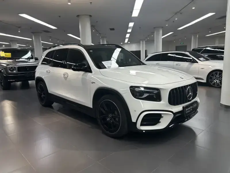 2024 Mercedes-Benz GLB AMG с пробегом 15 000 км