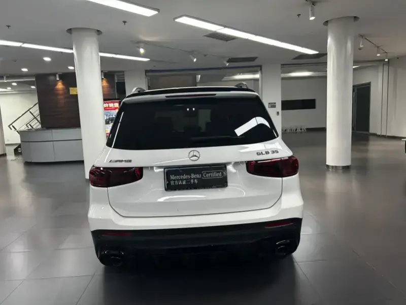 2024 Mercedes-Benz GLB AMG с пробегом 15 000 км