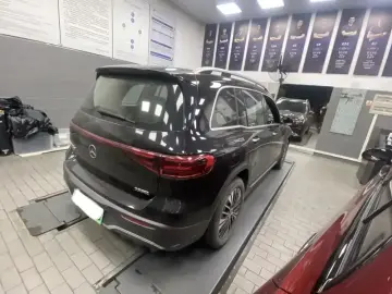 2025 Mercedes-Benz EQB с пробегом 21 000 км