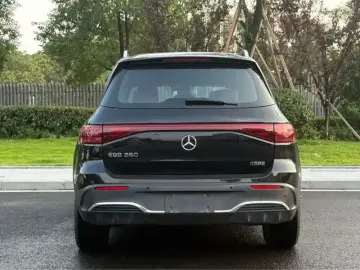 2025 Mercedes-Benz EQB с пробегом 60 000 км