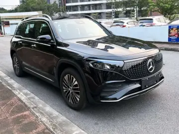 2025 Mercedes-Benz EQB с пробегом 2 000 км