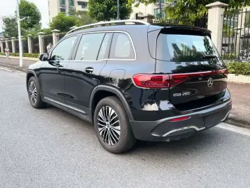 2025 Mercedes-Benz EQB с пробегом 2 000 км