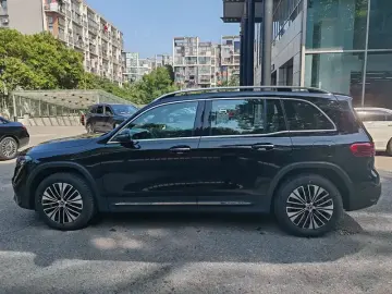 2023 Mercedes-Benz EQB с пробегом 8 200 км