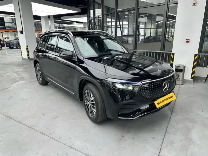 2025 Mercedes-Benz EQB с пробегом 100 км